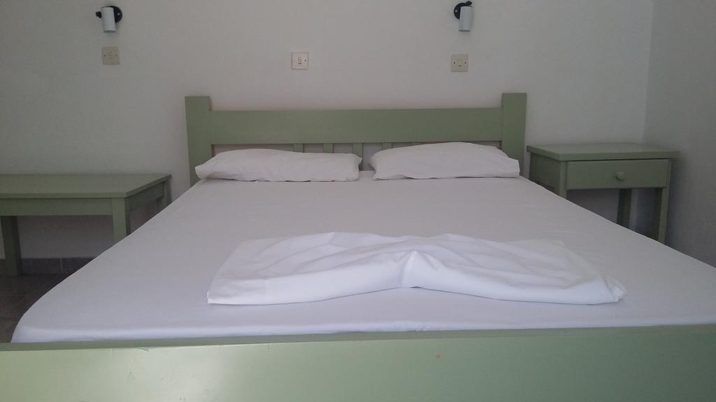 אמבלאס Miltiadis Apartments מראה חיצוני תמונה